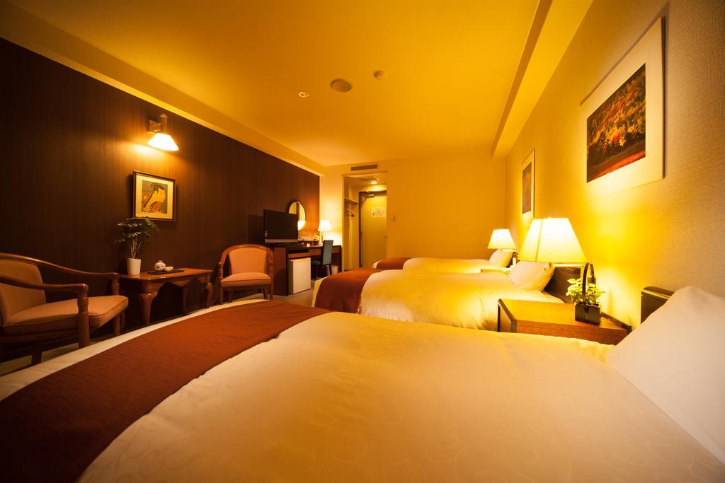 Hakuba Springs Hotel Экстерьер фото